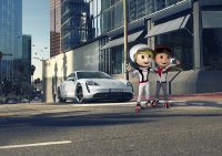 Die Porsche-Maskottchen Tom Targa und Tina Turbo ünterstützen die Kinder beim Spielen, Entdecken und Mitmachen.