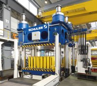 Schuler liefert eine hydraulische 3.600-Tonnen-Presse an das Institute for Advanced Composites Manufacturing Innovation in Detroit.
